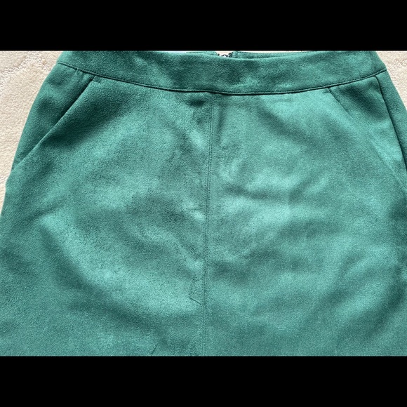 Skirt - Picture 3 of 4
